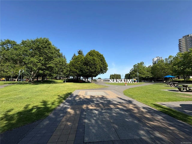 4 of 14 - 55 Comox Rd, Nanaimo, BC