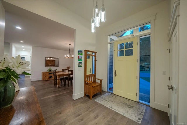 5 of 64 - 620 Fern Rd E, Qualicum Beach, BC