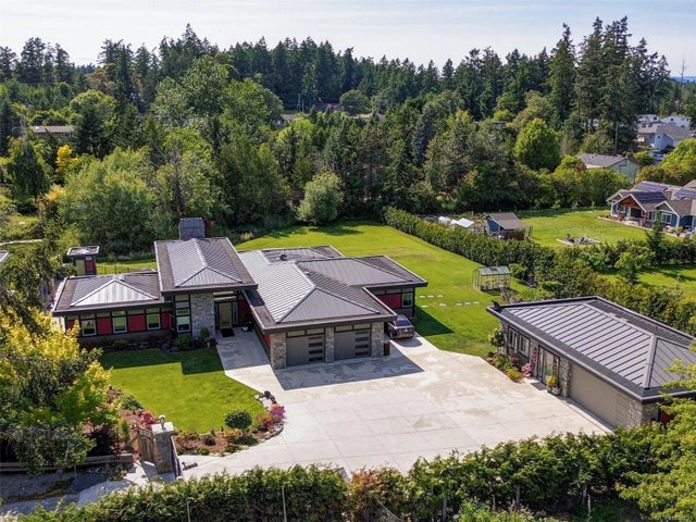 2 of 45 - 1096 Maple Rd, North Saanich, BC