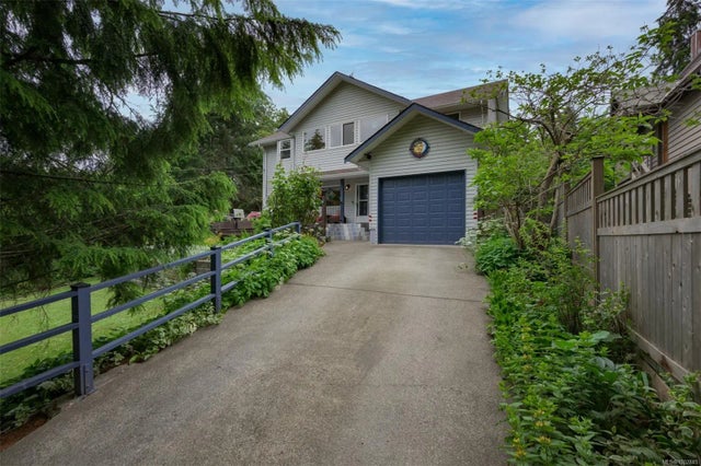 4 of 37 - 2719 Dundas Rd, Shawnigan Lake, BC