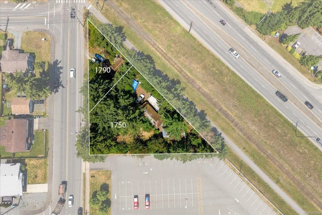 5 of 15 - 1750 Waddington Rd, Nanaimo, BC