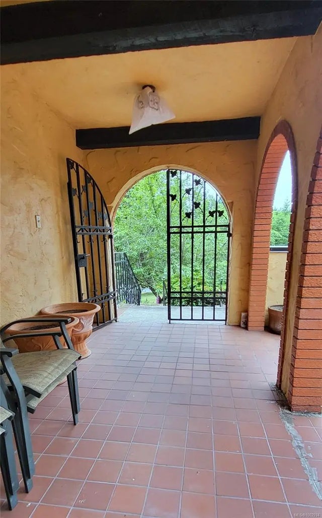 5 of 55 - 2554 Bukin Dr E, Highlands, BC