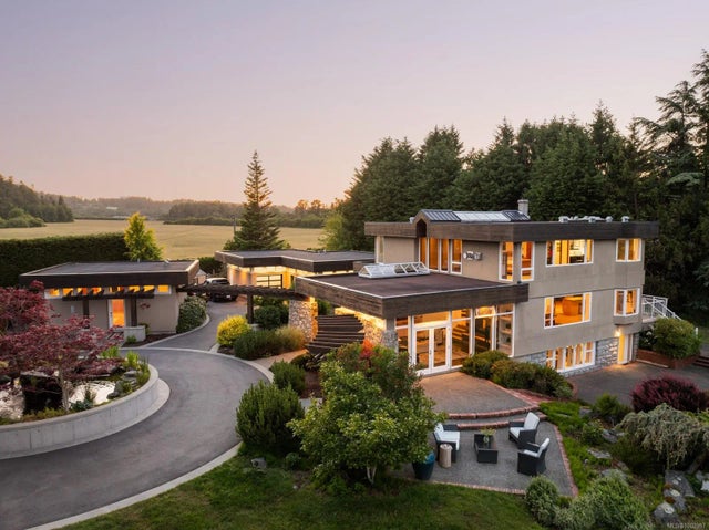 5 of 81 - 5605 Parker Ave, Saanich, BC