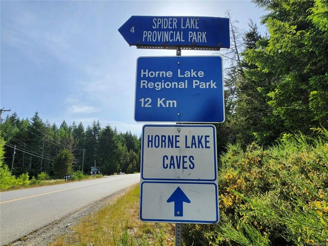 3 of 38 - 1075 Spider Lake Rd, Qualicum Beach, BC