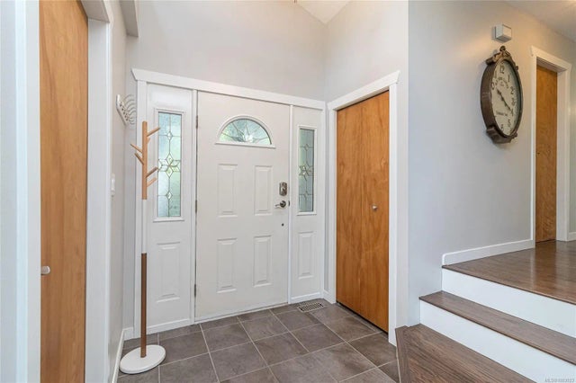 5 of 64 - 885 Falkirk Ave, North Saanich, BC