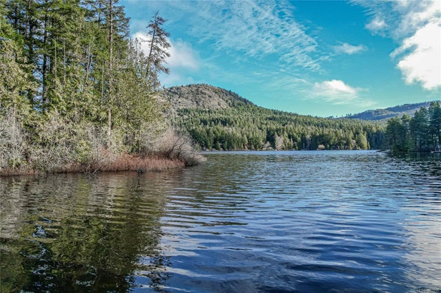 2 of 32 - 2055 Sweet Gale Pl, Shawnigan Lake, BC