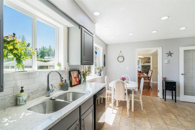 2 of 64 - 1800 Craig Dr, Nanoose Bay, BC