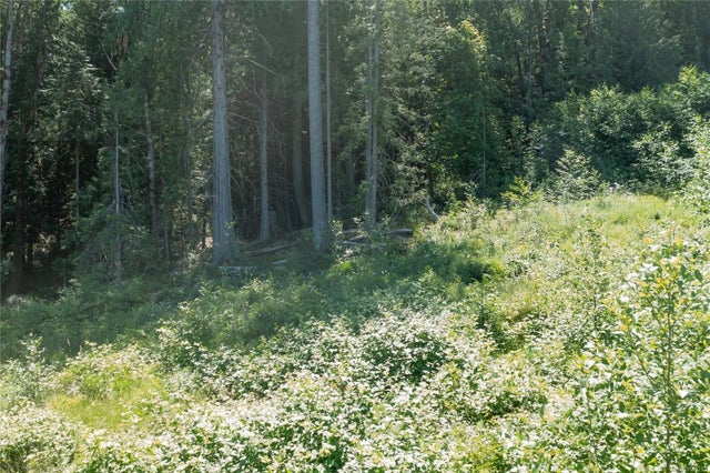 2 of 15 - 128 Rollie Rose Dr, Ladysmith, BC