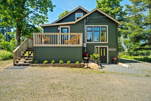 1 of 70 - 3838/3836 Royston Rd, Royston, BC