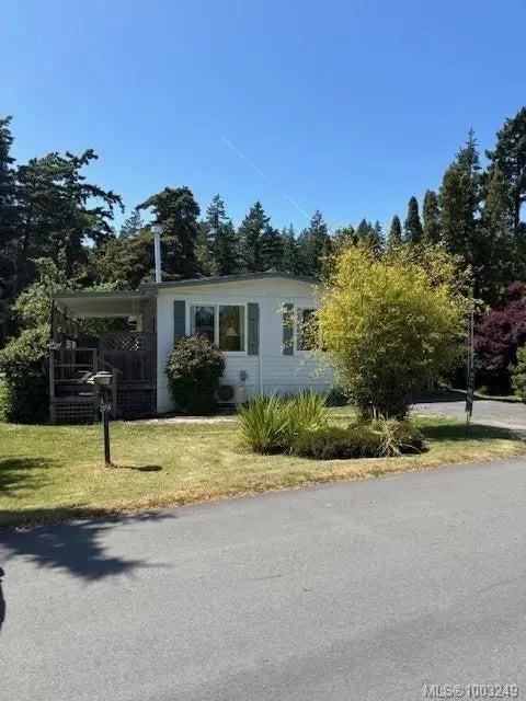 1 of 20 - 135 Brinkworthy Rd 2050, Salt Spring, BC