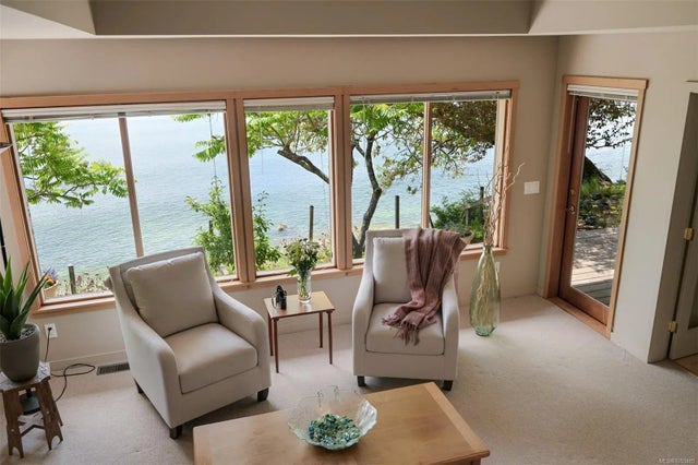 2 of 69 - 114 Arbutus Rd, Salt Spring, BC