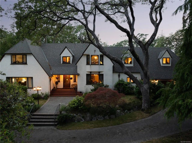 2 of 57 - 3290 Upper Terrace Rd, Oak Bay, BC