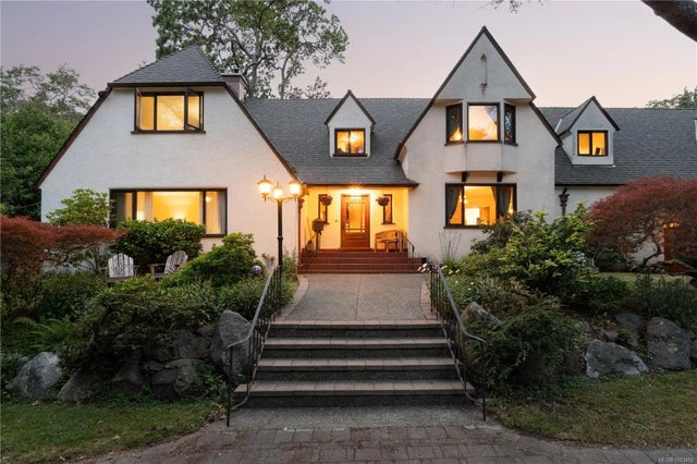 4 of 57 - 3290 Upper Terrace Rd, Oak Bay, BC