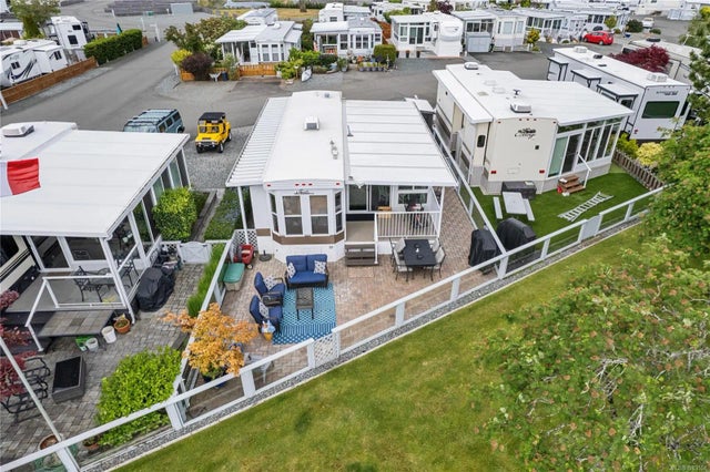 2 of 54 - 200 Corfield St 302, Parksville, BC