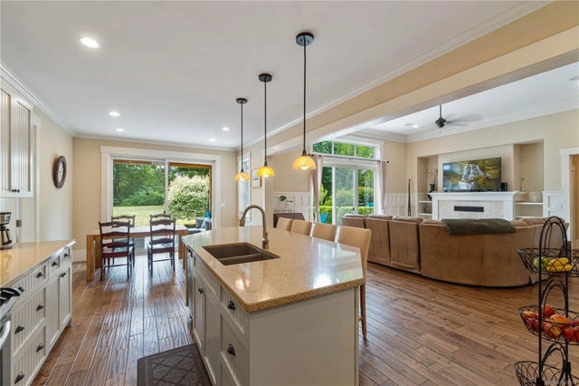 5 of 47 - 1156 Allgard Rd, Qualicum Beach, BC