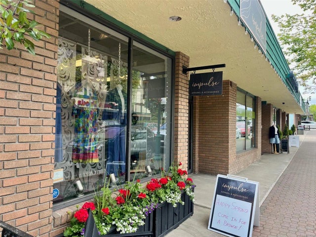 3 of 21 - 702 Memorial Ave C, Qualicum Beach, BC