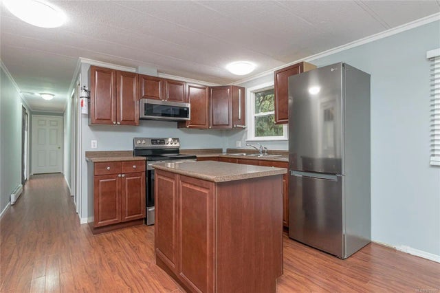 3 of 31 - 6350 Island Hwy W 2, Qualicum Beach, BC