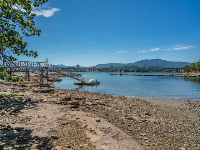 4 of 27 - 137 Pirates Lane, Protection Island, BC