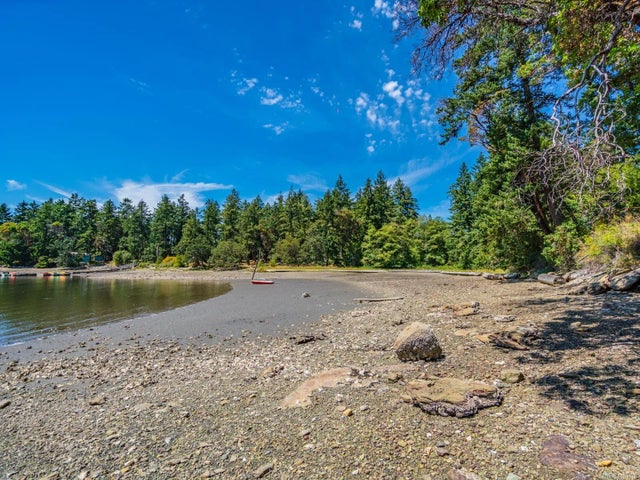 5 of 27 - 137 Pirates Lane, Protection Island, BC