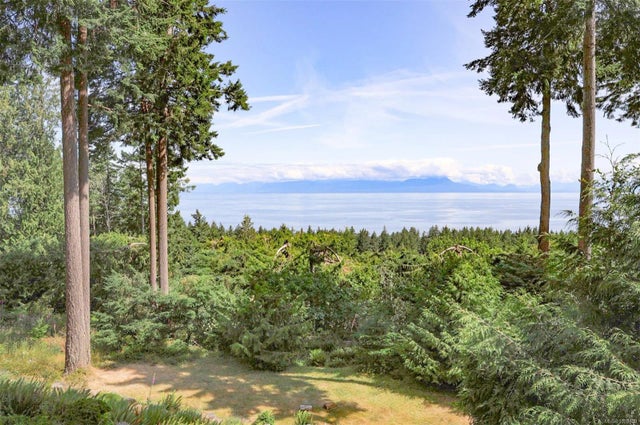 4 of 37 - 1438 Wild Cherry Terr, Gabriola Island, BC