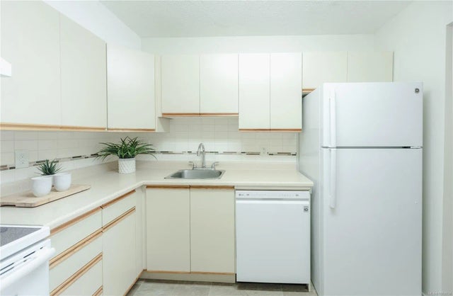 4 of 36 - 6715 Dover Rd 410, Nanaimo, BC