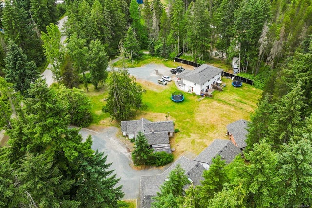 2 of 81 - 1533 Braddock Rd, Errington, BC