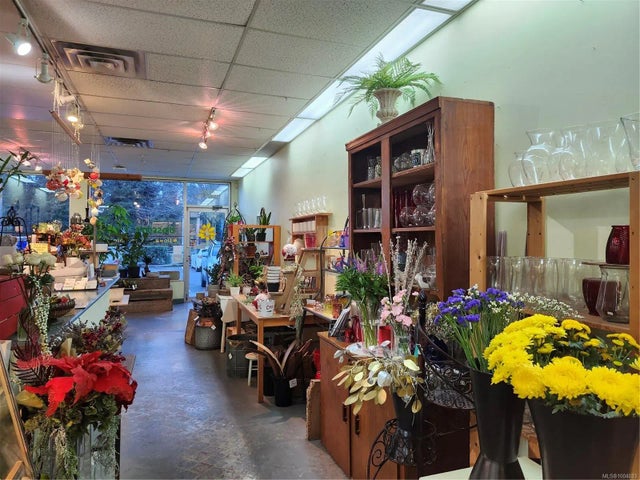 5 of 13 - 102 Island Hwy E 2, Parksville, BC