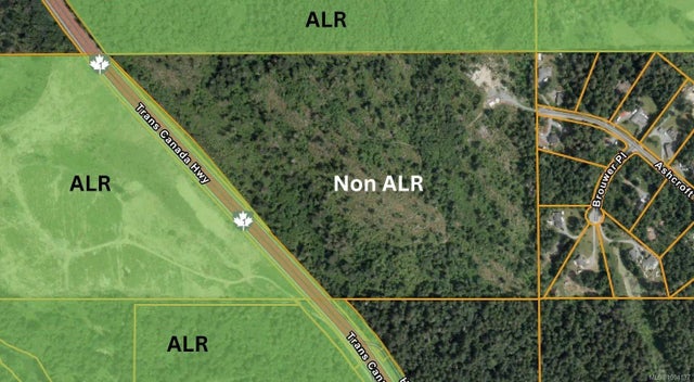 3 of 5 - Section 8 Trans Canada Hwy, Chemainus, BC