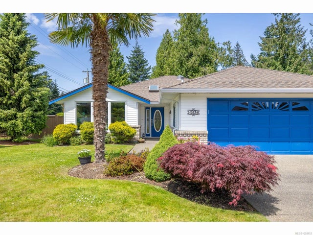 1 of 31 - 1221 Green Close, Qualicum Beach, BC