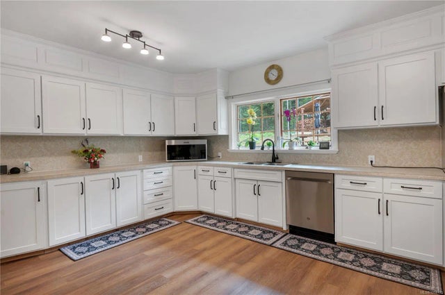 2 of 70 - 413 Cape Mudge Rd, Quadra Island, BC