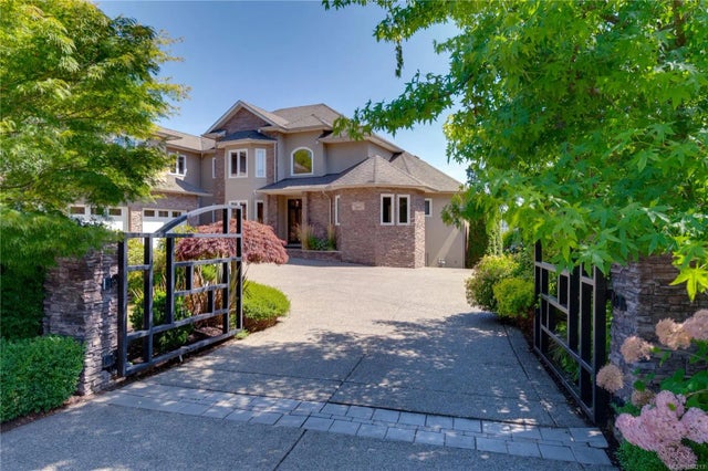 4 of 93 - 1867 Marina Way, North Saanich, BC