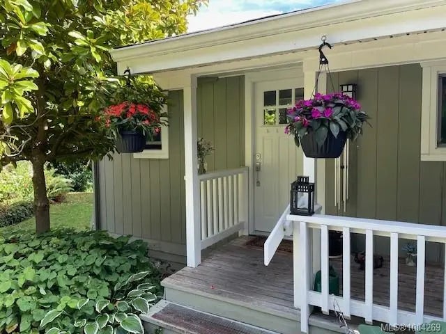 3 of 40 - 140 Booth Canal Rd, Salt Spring, BC