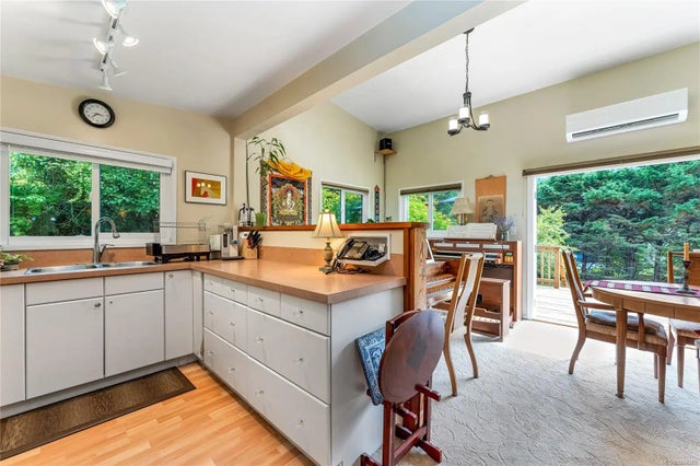 4 of 40 - 140 Booth Canal Rd, Salt Spring, BC
