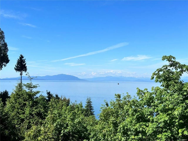2 of 10 - 5942 Waldbank Rd, Nanaimo, BC