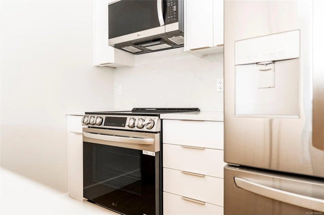 5 of 17 - 45 Haliburton St 301, Nanaimo, BC