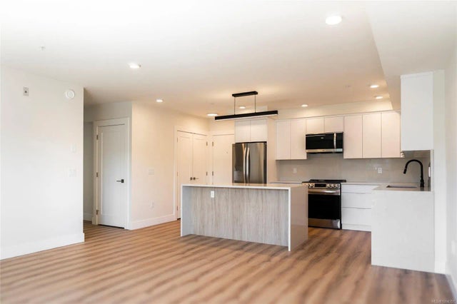 2 of 25 - 45 Haliburton St 507, Nanaimo, BC