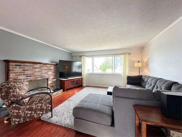 3 of 21 - 2365 Catala Pl, Port McNeill, BC