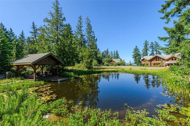1 of 90 - 412 Stewart Rd, Salt Spring, BC