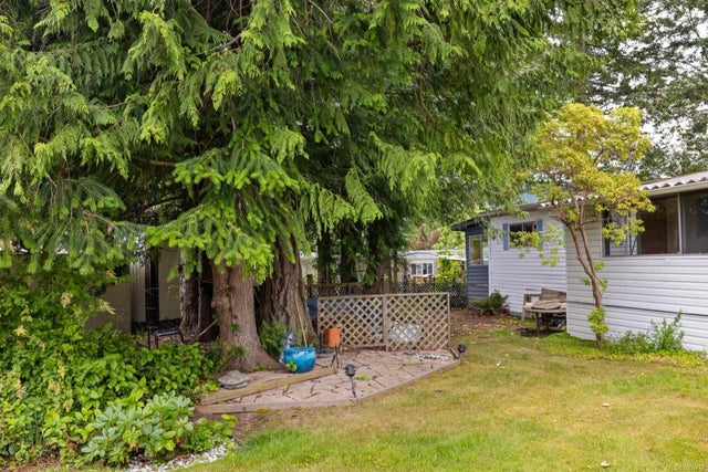3 of 32 - 135 Brinkworthy Rd 2010, Salt Spring, BC