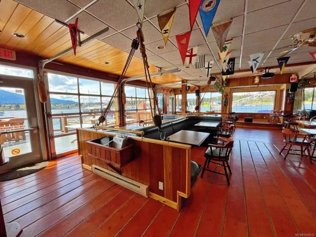 1 of 43 - 8 Pirates Lane, Protection Island, BC