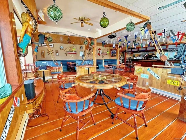 2 of 43 - 8 Pirates Lane, Protection Island, BC
