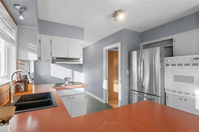 4 of 59 - 3871 Warren Ave, Royston, BC