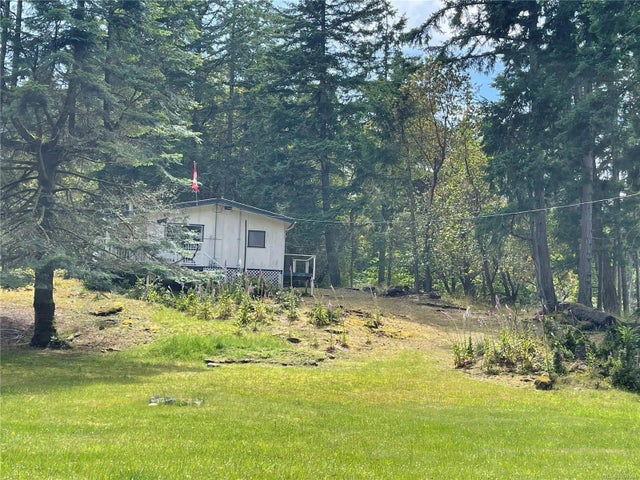 1 of 31 - 865 Driftwood Dr, Mudge Island, BC