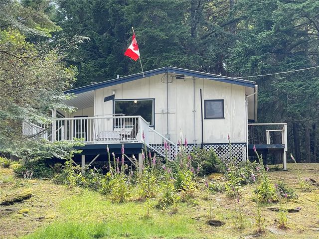 865 Driftwood Dr, Mudge Island