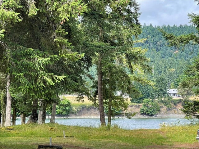 4 of 31 - 865 Driftwood Dr, Mudge Island, BC