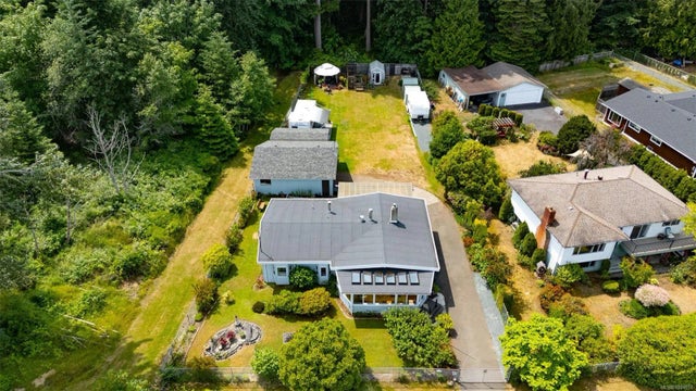 2 of 50 - 5340 Gainsberg Rd, Bowser, BC