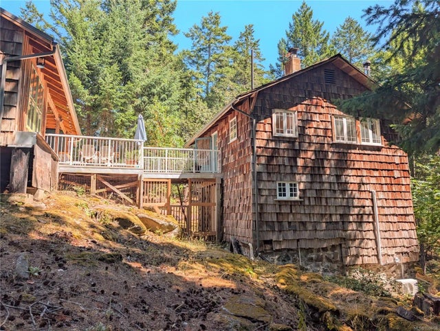 3 of 39 - 415 Halibut Hill Rd, Mudge Island, BC