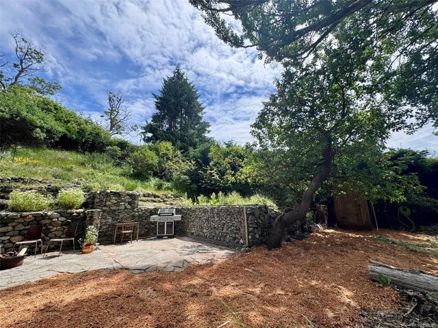 4 of 25 - 482 Smelt Bay Rd, Cortes Island, BC