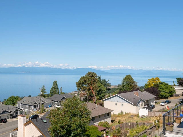 2 of 99 - 120 Hawk Point Rd, Nanaimo, BC