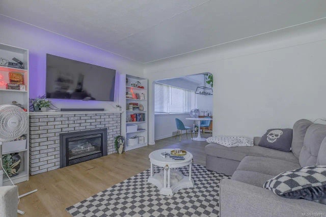 5 of 32 - 1212 Waddington Rd, Nanaimo, BC